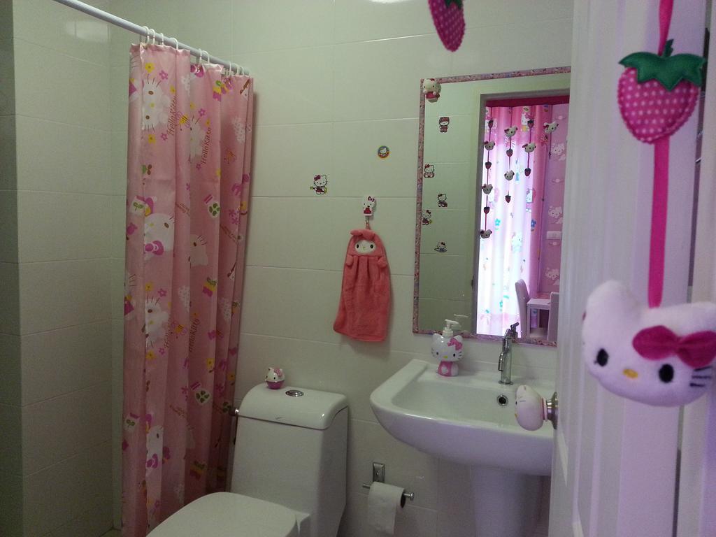 The Trust Hua Hin Kitty Room Room photo
